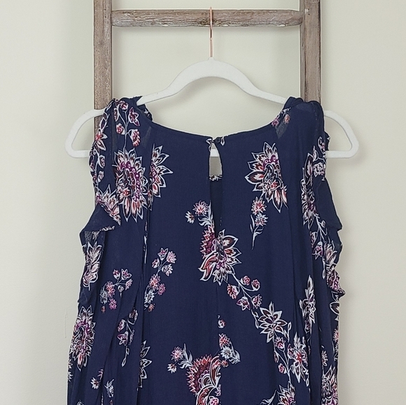 ⭐️40% Off⭐️ Old Navy Cold Ruffle Shoulder Navy & Floral Dress - Picture 5 of 15